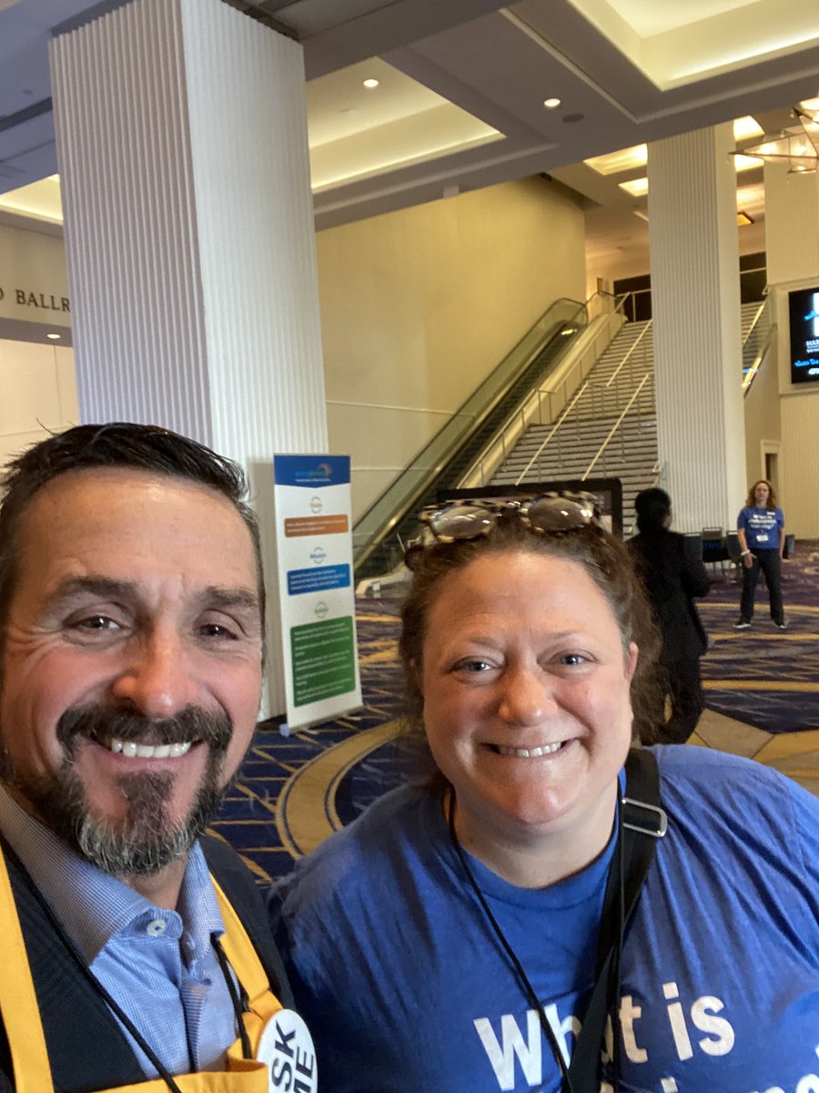 Had some fun volunteering <a href="/LearningForward/">Learning Forward</a> - if I sent anyone in wrong direction so sorry! 😝 Seriously though, great to meet some new people &amp; see some old friends prior to first session. #LearnFwd23