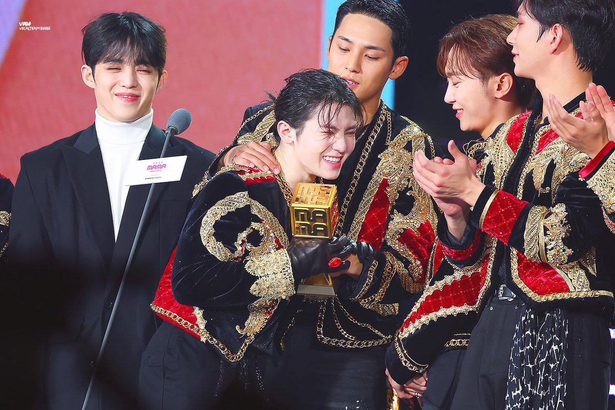 gyujicheol's tweet photo. ohmygod this photo 🥺🥺🥺 https://t.co/aMZ10pqdM1
