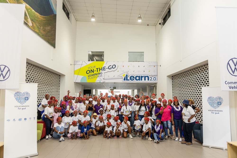 VWGAnews's tweet photo. Our most recent Show of Hands event saw 130+ VWSA employees & loved-ones pack over 32 500 meals for underprivileged children in Gauteng; in partnership with Rise Against Hunger! 🙌
Through their noble efforts; we’ve made good progress in our quest to pack 80 000 meals.
#VW4Good https://t.co/oOYh3LfqhH