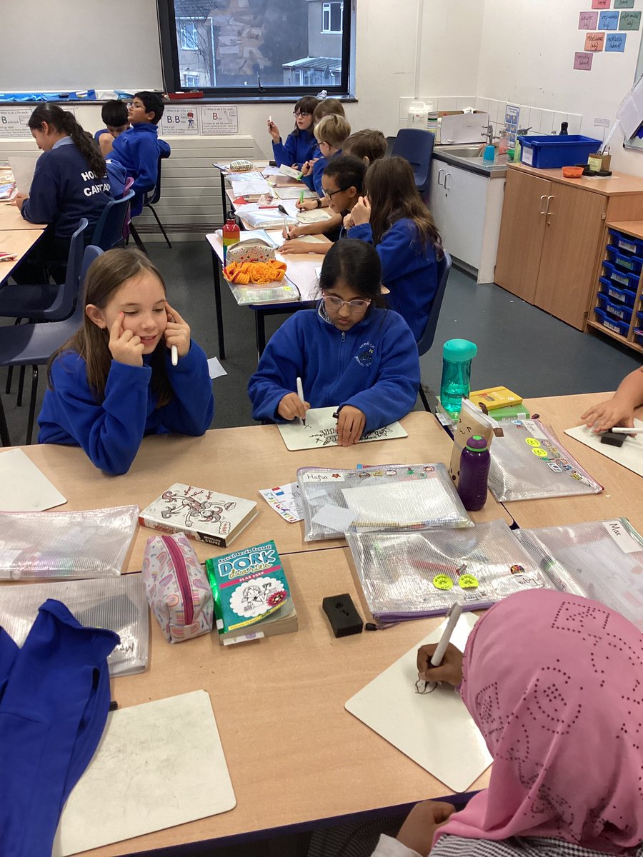 glenfromep's tweet photo. #JuniperClass focused on our speaking skills in #French today! We have been working SUPER hard on saying what pets we have, what they are called and what pets we do not have! We rehearsed a conversation with our partner whilst they drew pictures for our sentences #year6 https://t.co/Kgrd62ka7c