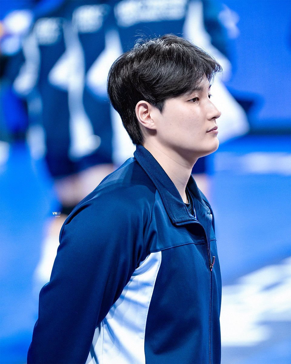 231124 😁😐
#김희진 #KimHeejin