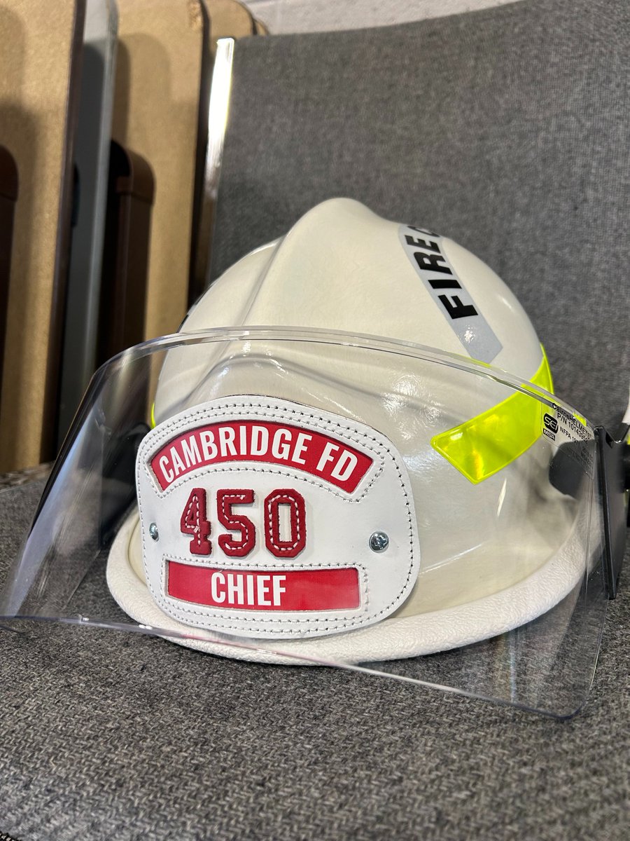 CambridgeFD's tweet photo. Another exciting day for @CambridgeFD, as Deputy Jamieson and Deputy Churchill present @Chief_RMartin with his new helmet. Welcome aboard Chief!
#WelcomeChief #Congratulations
@cityofcambridge @ONFireChiefs @CPFFALocal499 https://t.co/3MYczci9Xq