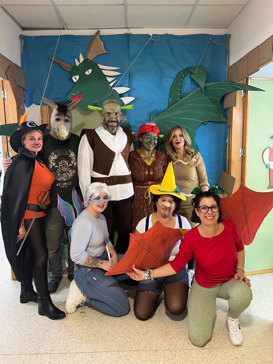 🍽️El comedor escolar es mucho más que un lugar para satisfacer el hambre; es un espacio donde la diversión y el compañerismo se entrelazan con cada bocado. Y aquí una muestra de ello...

#diastematicos #comedorescolar #jesuitinasmurcia #caminaconsentido