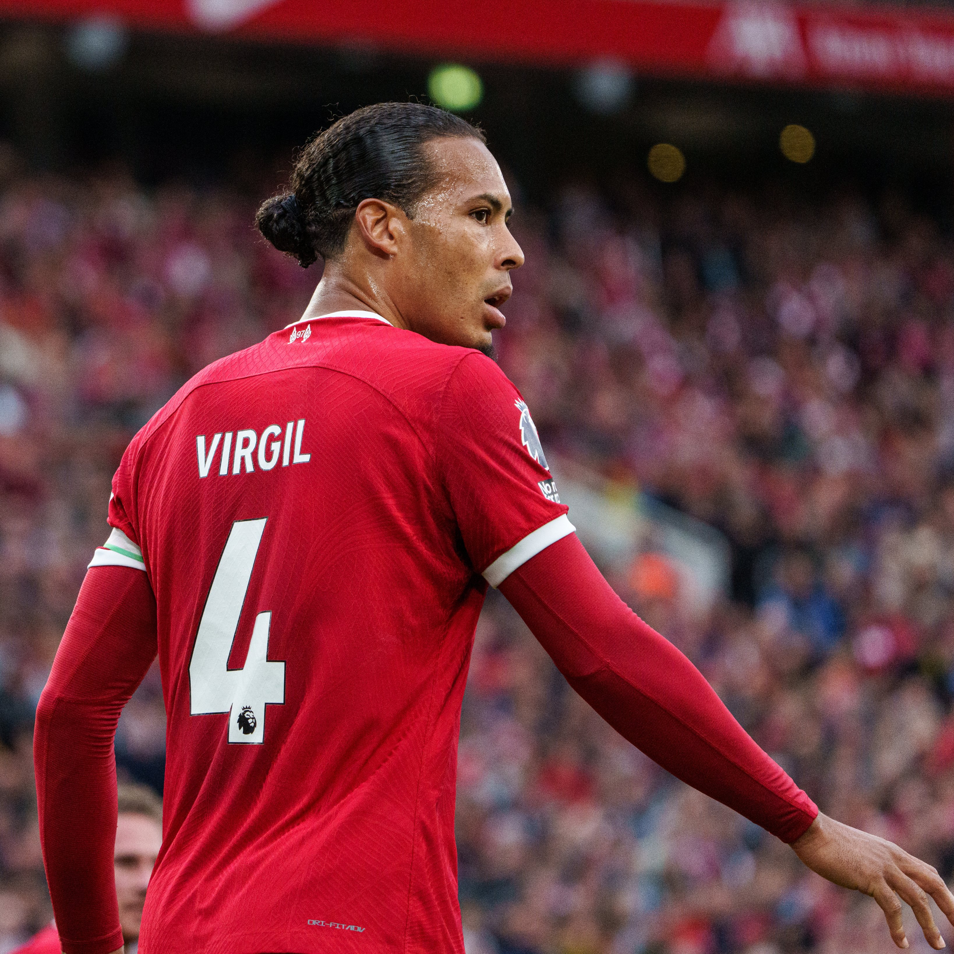WhoScored.com on X: "🧱 Of the 203 centre-backs across Europe's top seven  leagues to have started 10+ matches this season, only Virgil van Dijk is  yet to be dribbled past https://t.co/L5NpUHS7BT" /