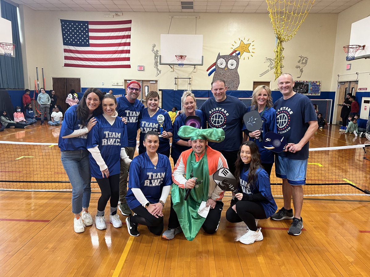 VS24District's tweet photo. VALLEY STREAM 24 GETS THE BALL GOING WITH PARP PICKLEBALL TOURNAMENT

Robert W. Carbonaro School kicked off its Pick a Reading Partner program this year with its PARP Pickleball Tournament. #MakeTheConnection #VS24 https://t.co/MQJjup7KSn