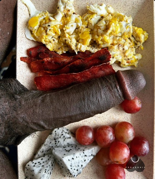 Breakfast is Served 🤤 😋 https://t.co/i9BFSSLU8h<a href="/tag/gymtime"class="tags"><span>#gymtime</span></a>