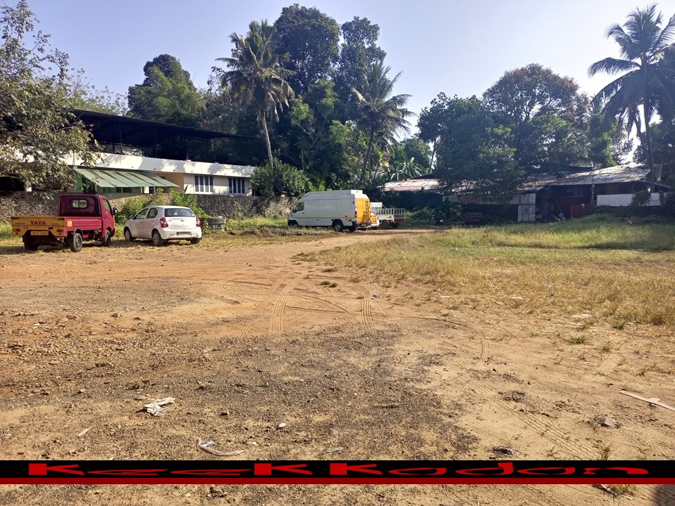 #COMMERCIALPLOTS #FORSALE #THIRUVALLA

32 C, 5 CR
85 C, 16 CR
99 C, 20 CR
126 C, 23 CR

These plots are part of Tvla town and are larger in size. The most central locs, the sh rd infra, and the availability of services and resources are all valuable factors here.

T: 0469-2745500