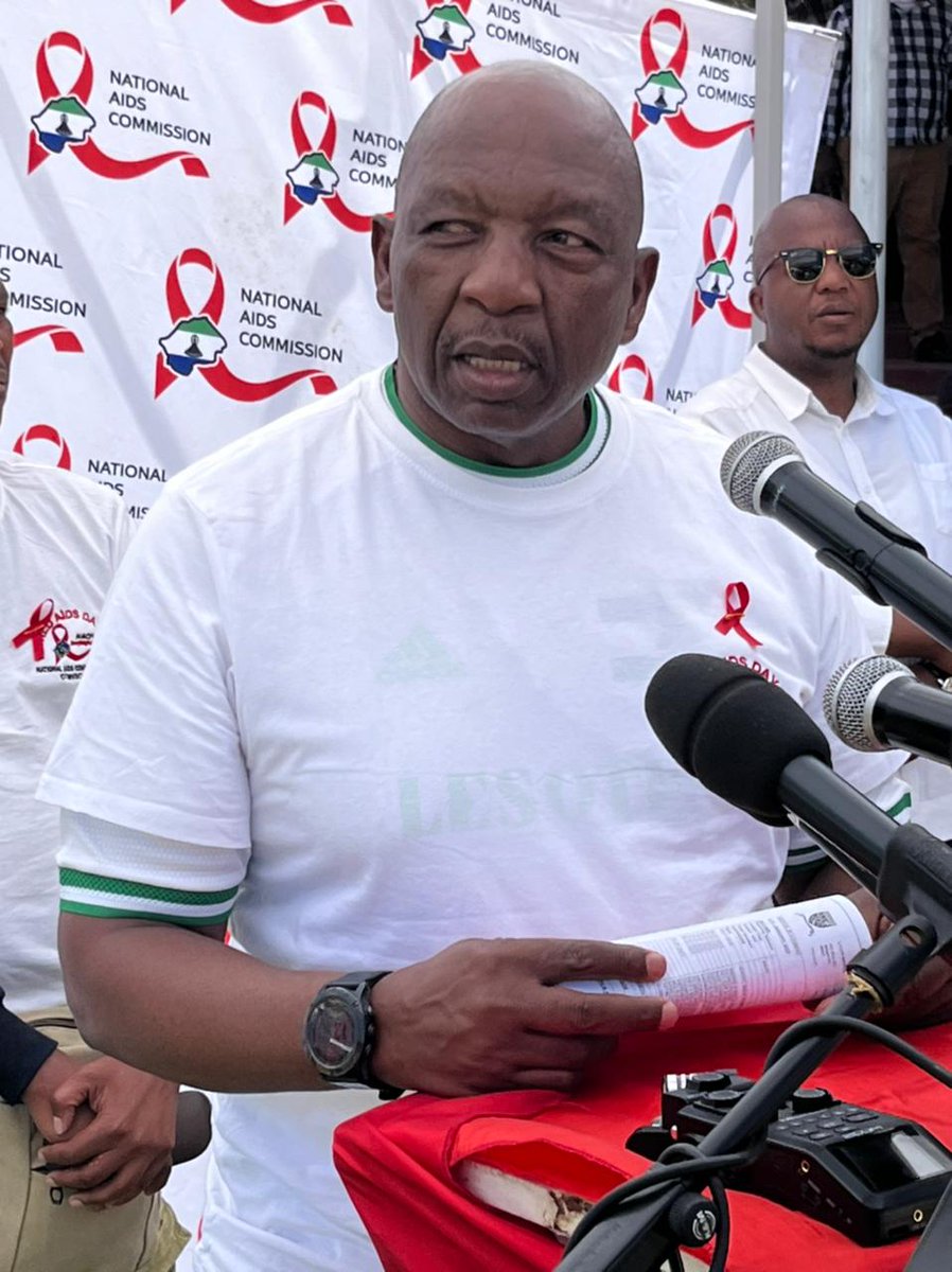 MatekaneSam's tweet photo. December the 1st marked World AIDS Day. As a gorvenment, we are committed to eradicating this pandemic,as such we #LetCommunitiesLead in demonstrating international solidarity in the face of this pandemic. https://t.co/3ZlT9wmtKh