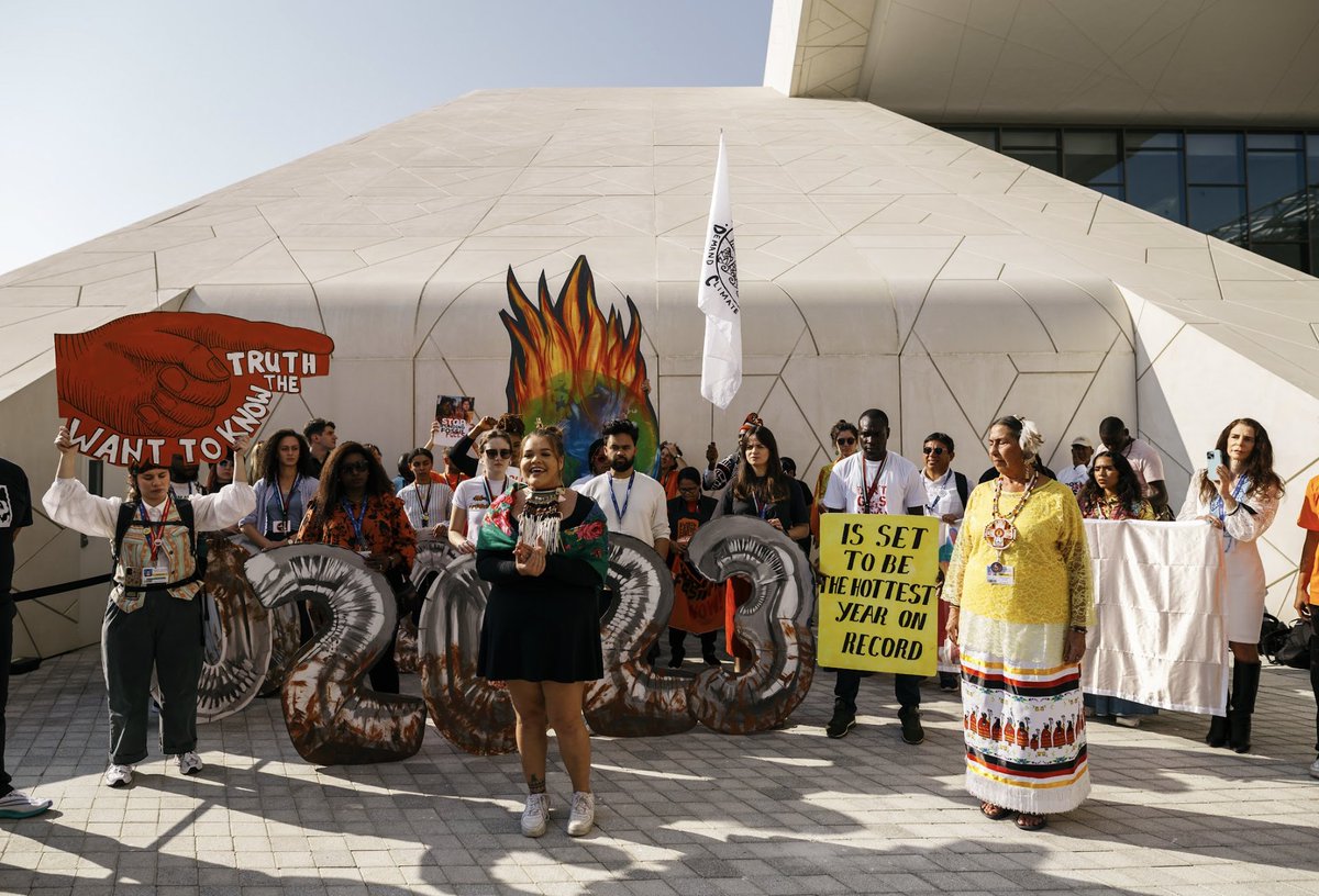 CANIntl's tweet photo. 📸 At the #COP28 entrance this morning, we stood together with a clear message — we must #KickBigPolluters out of the @UNFCCC climate negotiations. 

At least 2400 fossil fuel lobbyists are at COP28, poisoning this process from the inside. #EndFossilFuels https://t.co/U6GSQdGMwi