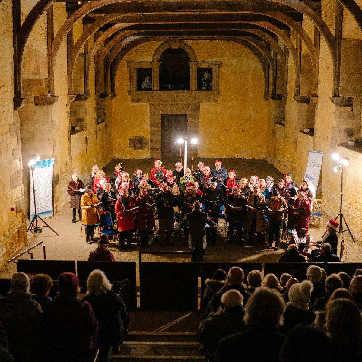 Our first carol concert with Chesterfield Philharmonic Choir is this Thursday evening 🎶✨ It's going to be a really magical and christmassy evening so do come along to get yourself in the festive spirit! Book your ticket here 👉 tinyurl.com/bolsover-carol…