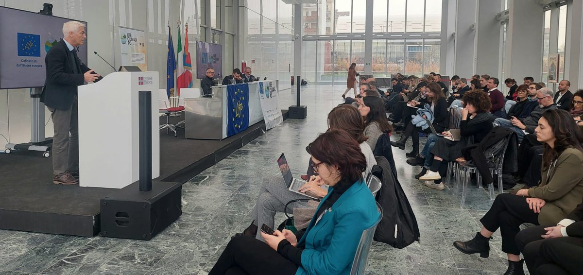 #LIFEClimaxPo #projectmeeting 
📌Sei tavoli tematici interattivi hanno animato l'evento, esplorando i principali macro-temi del progetto. 
➡️lifeclimaxpo.adbpo.it/news/il-second…

#superteam #projectmeeting #clima #adattamentoclimatico #watermanagement #climateAdaptation #fiumepo