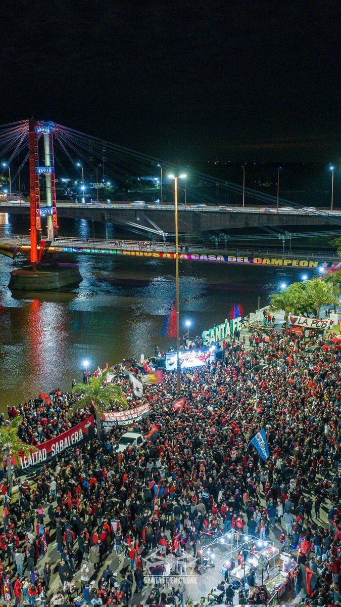 No quiero que vuelvan a verte
Quiero que te vean volver