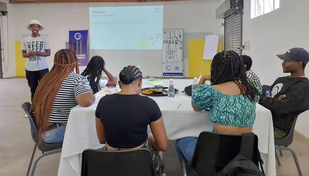 Raldo16's tweet photo. The curriculum included: 
🚀Developing an innovative solution  
⛓️Understanding the value chain 
🎯Finding your target market 
🧩Product-market fit 
📝Drafting a business plan 
💰Types of funding and investment 
🎤 Pitching https://t.co/5BneYUV7WZ