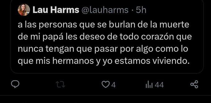 La señora borró su tuit. No toleró todas las verdades q le fueron dichas.

Una lastima q haya perdido a sus padres, uno no los elige. Pero podría haberse quedado callada ante el odio q una persona así genera. 

Llorà en silencio, y a ver si devolves todo lo q tu papá nos robó.