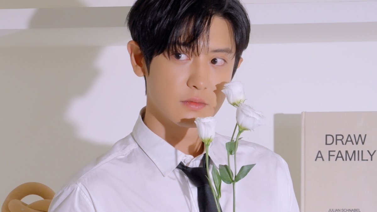 너무 사랑한다는 말씀 드리고 싶습니다❣️ | XBlush Photoshoot Behind youtu.be/2oju3ya9kXM #찬열 #CHANYEOL #엑소 #EXO #weareoneEXO