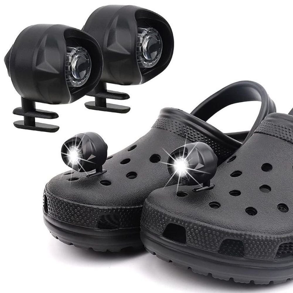 The man wears crocs for starters… ‘They’re the height of comfort,’ he says when challenged about his crocs, without a note of shame. This made me laugh out loud. And then I remembered these new travesties that keep popping up in adverts! 🫣😳 @philearle