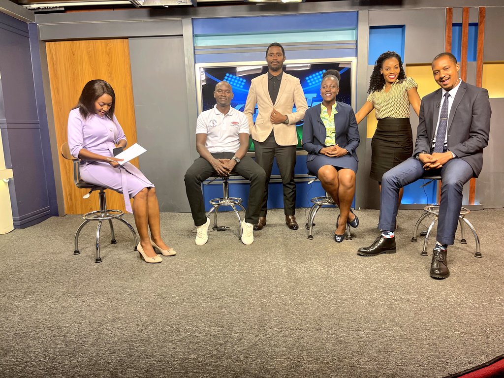 Thank you @sport_knights for hosting us @ntvuganda last night. @MebKeb @CliveKyazze @TheLoveDre and Rehema 👏. A massive shout out to all of you that watched the show when we spoke 🏏🏏🏏🇺🇬