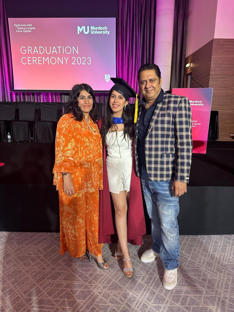 sanjaybjumaani's tweet photo. Your greatest adventure is about to begin - now waiting for her to Graduate from the University Of Jumaani’s 🙏🏼🥰
#ProudFeeling #GraduationCeremony #DubaiDiaries #Jumaani #VaishneviSJumaani #AneeshSJumaani #SwettaJumaani #SanjayBJumaani https://t.co/KORCuF49yi