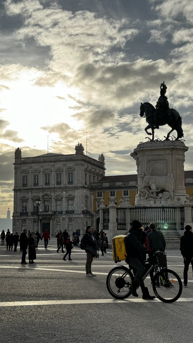 #lisbon vacation photodump. What a beautiful city!