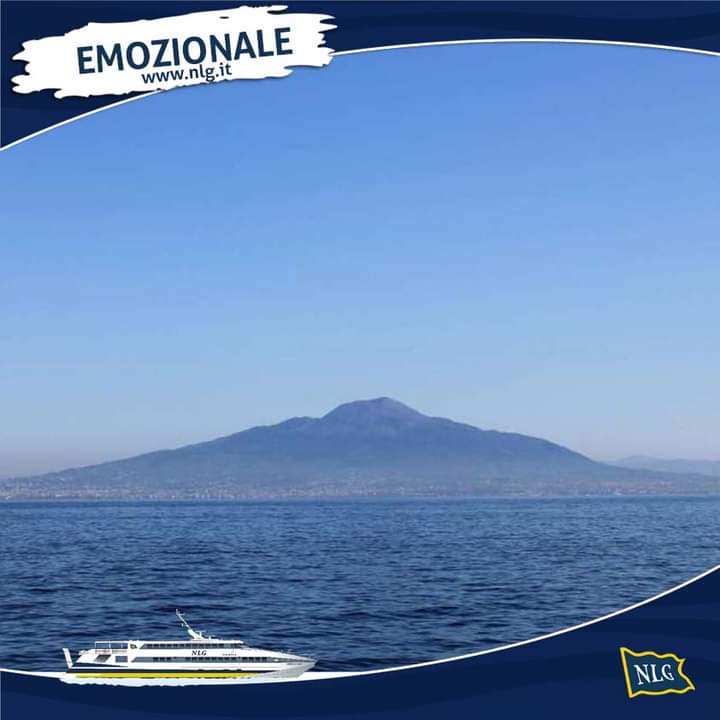 NLG_IT's tweet photo. Sua maesta' il Vesuvio in questi giorni autunnali! https://t.co/wgoNeTQZUn