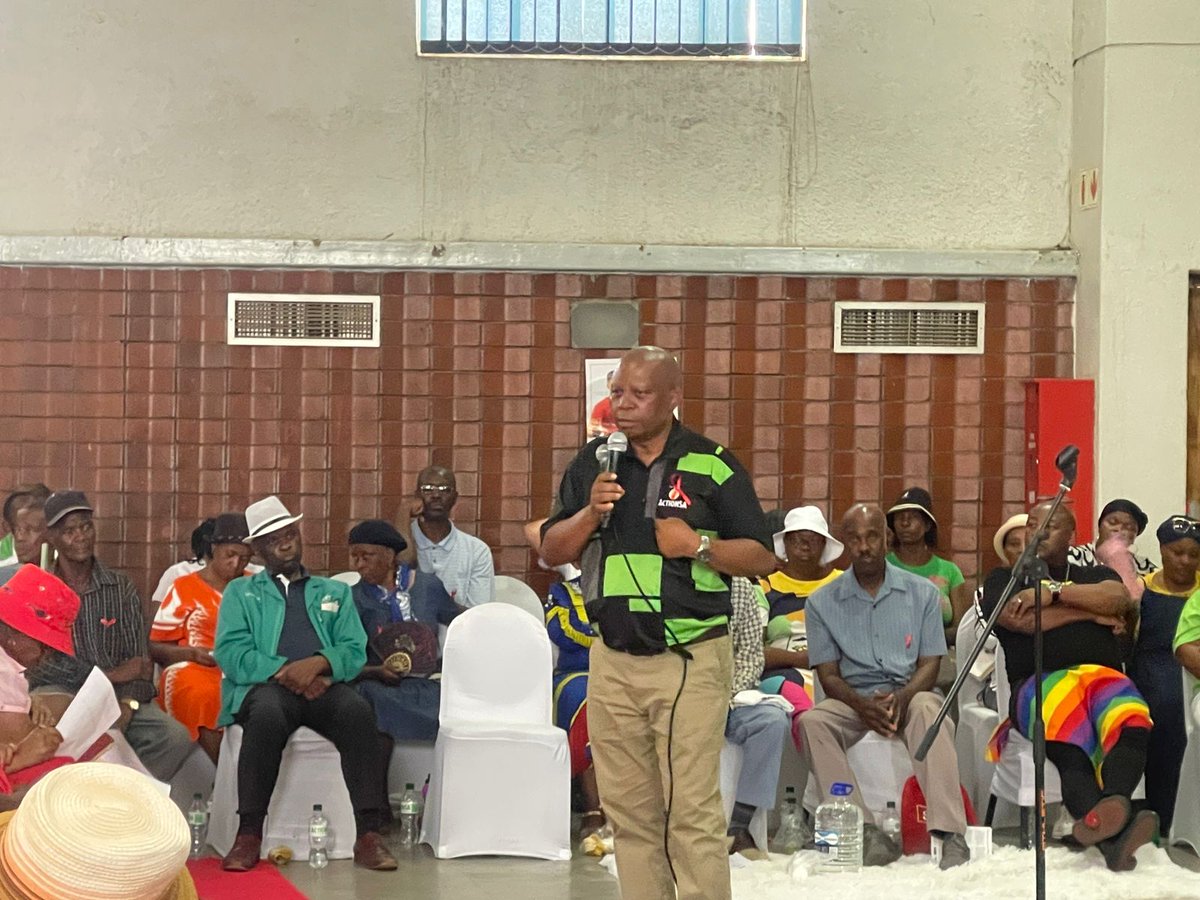 President @HermanMashaba addresses our #WorldAIDSDay commemoration event in Kwa-Thema, Ekurhuleni.