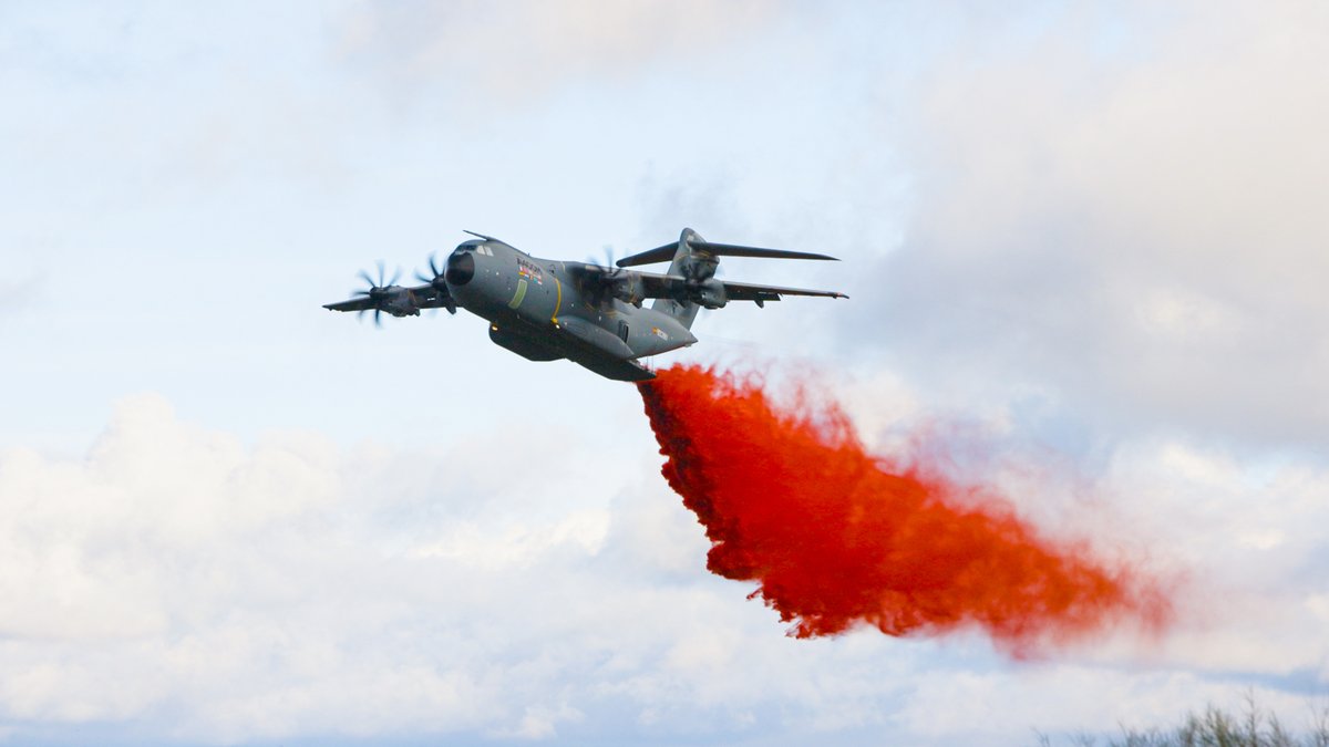 The modular #firefighting kit for the #A400M will enhance the capability portfolio of our customers & equip them with the right means to keep people, wildlife & the environment safe. I commend #TeamAirbus for a successful 2nd flight test campaign, further maturing this solution.