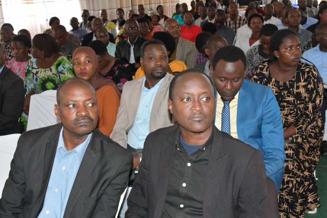 D_Nzogera's tweet photo. Iyi nama Kandi yafunguwe kumugaragaro n'Umuyobozi w'agateganyo wa @MusanzeDistrict bwana @HBizimana yitabiriwe n'Umuyobozi wa @RwandaNorth bwana @gahundemaurice, Depite Mpebyemungu Winifride, Inzego z'Umutekano, Abayobozi mu nzego zitandukanye,zirimo iza Leta, abikorera nabandi https://t.co/9HD3R11014