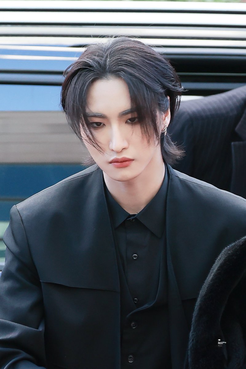 SparklingH_0403's tweet photo. 231201

12월 첫날의 왕자님🖤

#에이티즈 #ATEEZ #성화 #SEONGHWA https://t.co/XsOouZpDZX