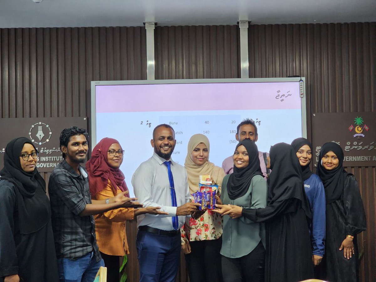 LgaClubMv's tweet photo. 'Thiya Memberunge Furusathu' with our club members
04.12.2023
#teamlga #lgaclubmaldives #lgamaldives #ngosmaldives https://t.co/EPgUWjxGO6