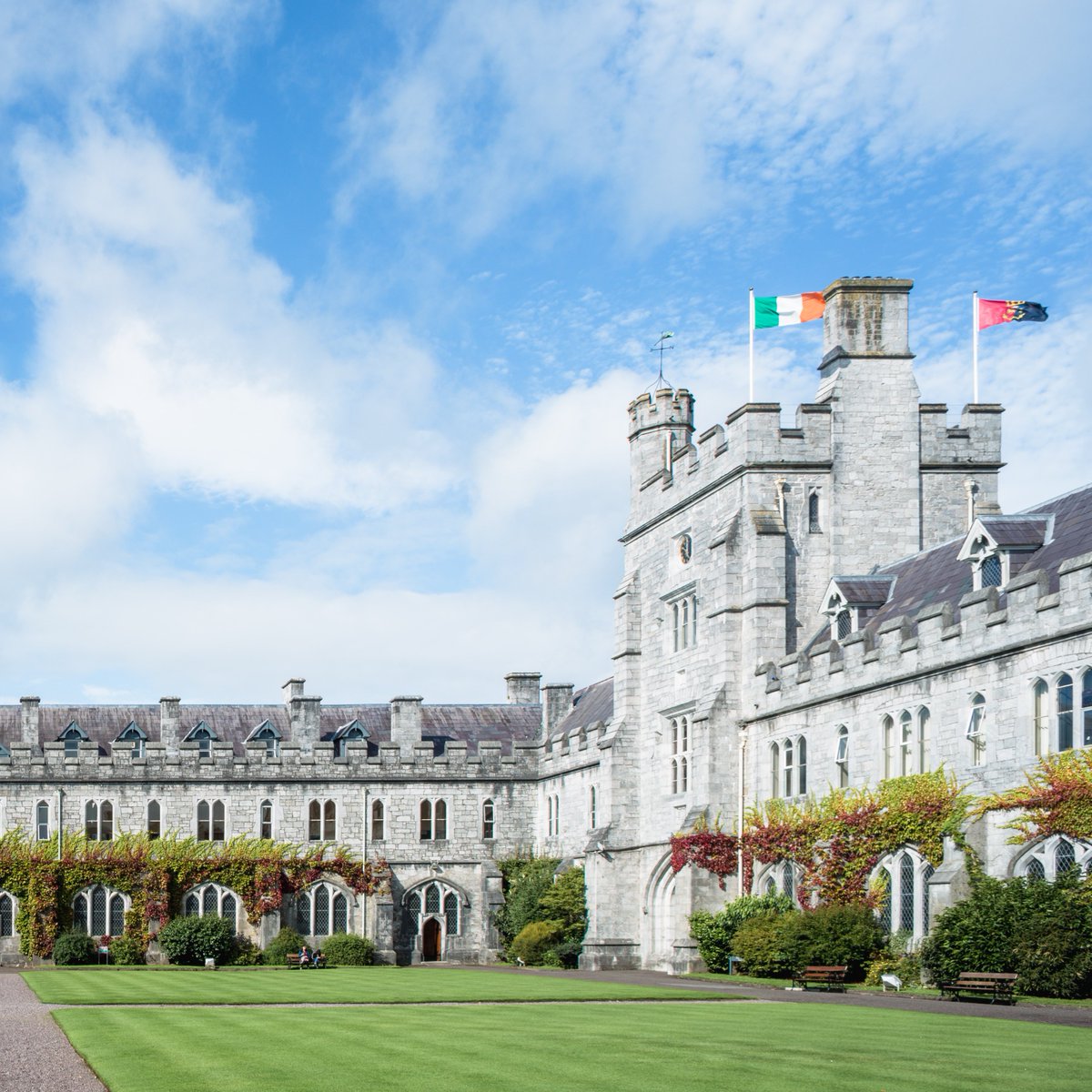 UCC moves up to sixth place in global environmental ranking

We are now ranked 6th out of 1,183 institutions in the UI GreenMetric World University Ranking. 

ucc.ie/en/news/2023/u…