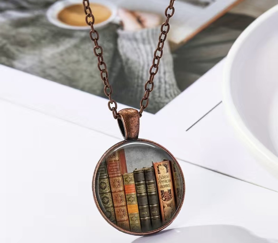 YorkshireCarly's tweet photo. ✨GIVEAWAY✨

A Bookish Necklace 

‼️Like and Repost to Win ‼️ 

( UK Only, Bookish Accounts only, No Competition Accounts, Ends Friday) 

#Giveaway #Bookish #BookTwitter #Books #BookX #Reading #Freebie https://t.co/d1dntTLVr5