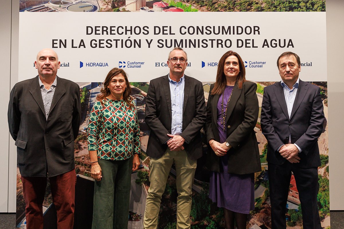 👥El centro <a href="/dinapsis/">Dinapsis</a> #Valencia acoge el #foro “Derechos del consumidor en la gestión y suministro del agua” organizado por <a href="/elconfidencial/">El Confidencial</a> con la participación de <a href="/Agbar/">Agbar</a>, @infoHidraqua, <a href="/MIA_Cullera/">Ajuntament Cullera</a> y <a href="/AVACUconsumo/">AVACU</a>.

🔗elconfidencial.com/espana/comunid…