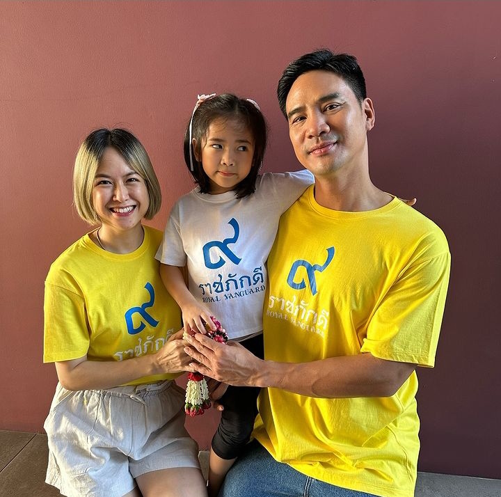 Brownbaby ๙๙๑๙ 🇹🇭 💛💛💛💜💜💜 tweet media