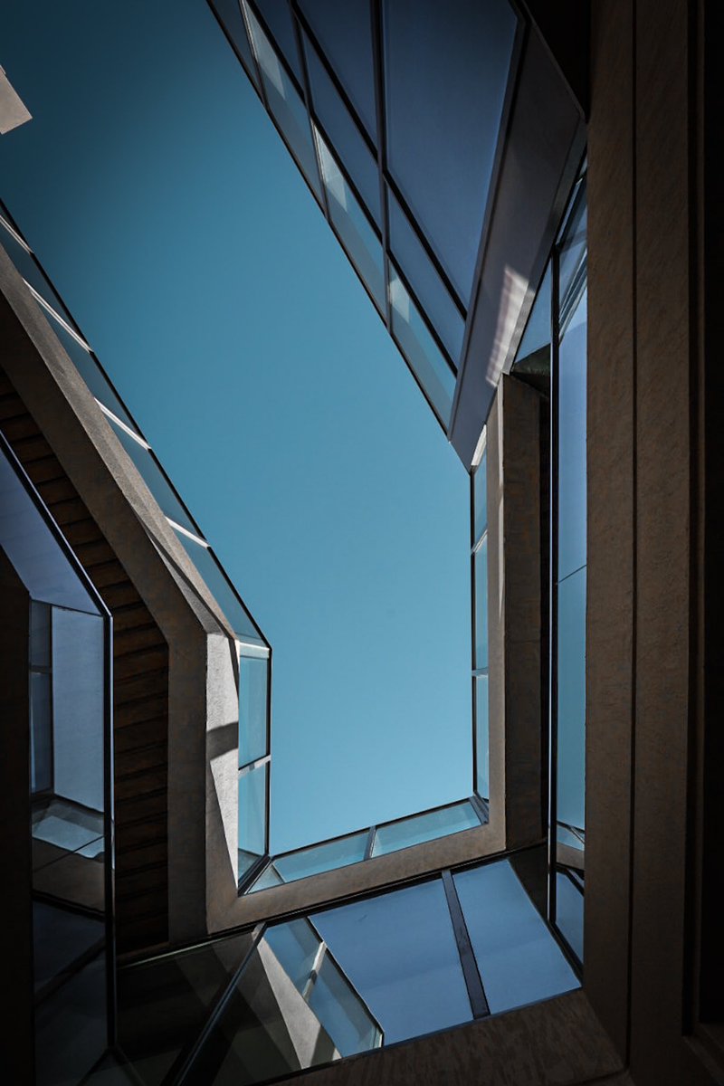 Almosam Mix use Building
Riyadh

Architect : <a href="/Cleardes/">CLEAR Engineering Consultants</a> 
Contractor : <a href="/aic_ksa/">شركة الواجهة المعمارية</a>