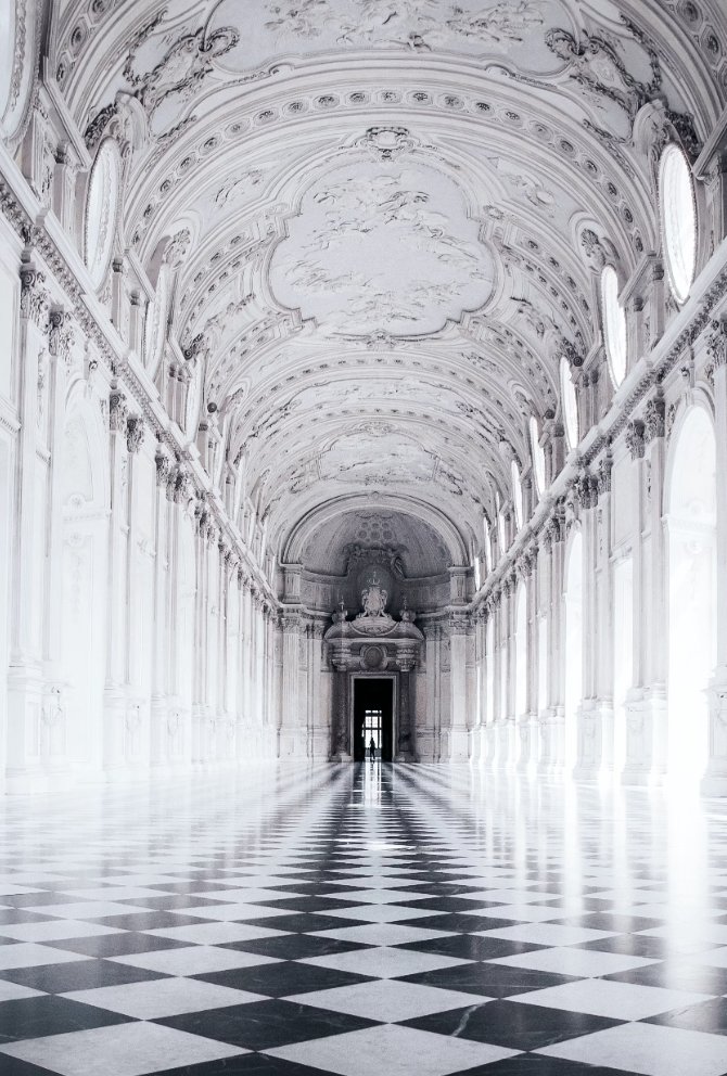 OceanisGroup's tweet image. La Venaria Reale: Where Architectural Diversity Flourishes! 🏰🇮🇹 A stunning array of marble varieties used in the construction of this Italian masterpiece. 

#LaVenariaReale #ItalianArchitecture #MarbleMarvels