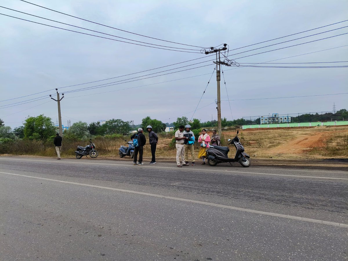 RTOJharsuguda's tweet photo. ZERO TOLERANCE ENFORCEMENT WITH POLICE ON DAY 5 - "no traffic violators should be escaped" @STAOdisha @dm_jharsuguda @SPJharsuguda
#zerofatalityweek2k23
#supportroadsafety https://t.co/VHEW3kOeQQ