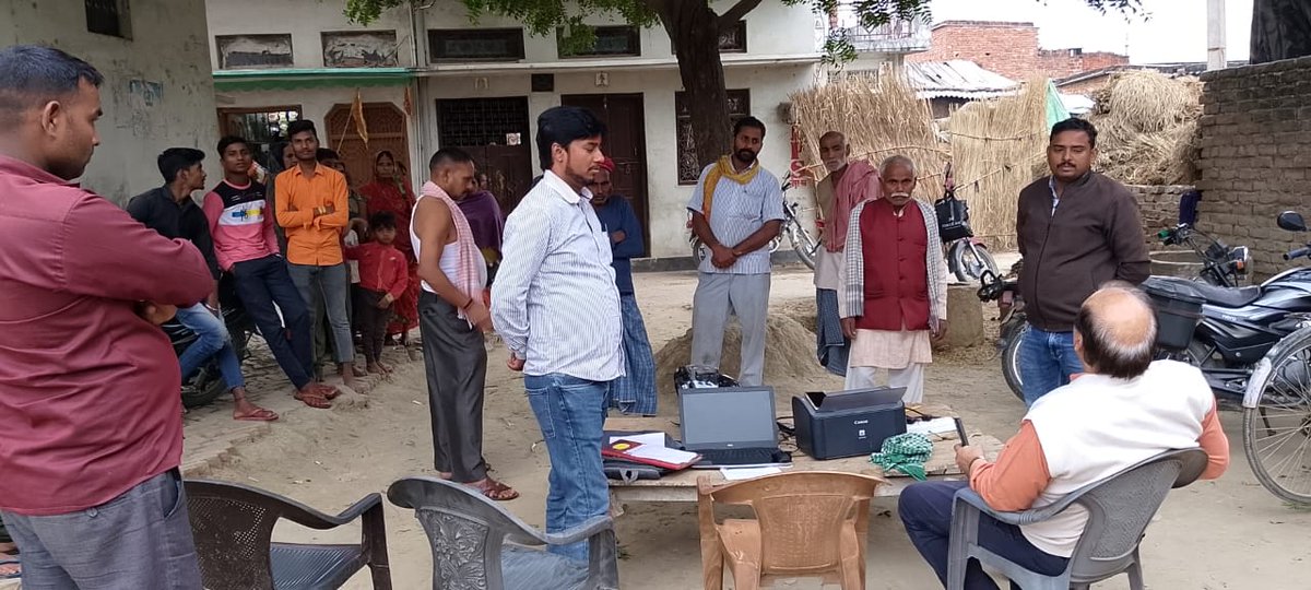 puvvnlmau's tweet photo. दिनांक-05/12/2023 को EDD-I मऊ, उपकेन्द्र-रहजनियां के अंतर्गत ग्राम-शिवपुर लक्खुपुर में #एकमुश्त_समाधान_योजना" के कैंप का अधीक्षण अभियंता महोदय जी के द्वारा निरीक्षण किया गया व आवश्यक दिशा निर्देश दिया गया।
@aksharmaBharat
@UppclChairman
@UPPCLLKO
@PuVVNLHQ
@MdPuvvnl
@EMofficeUP https://t.co/CxiiuWDvyU