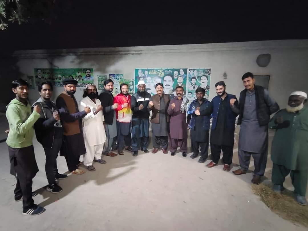 KhetranPP214's tweet photo. سردار محبوب کھیتران (امیدوار PP-214 MPA) کی یوسی 80 قاسم بیلہ سے ملک وسیم کھور اور وسیم خان بلوچ سے ملاقات- ملک وسیم کھور اور وسیم خان بلوچ نے اپنے ساتھیوں سمیت سردار محبوب کھیتران کی مکمل حمایت کا اعلان کیا۔
@MaryamNSharif @betterpakistan @akleghari @KhawajaMAsif @AyazSadiq122 https://t.co/WLpeZXn7D7