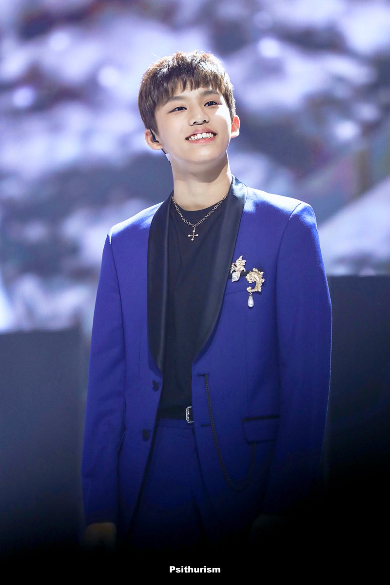 wolfttun_'s tweet image. HIS SMILE NOO MY BABYY 😭😭😭😭😭😭😭😭😭