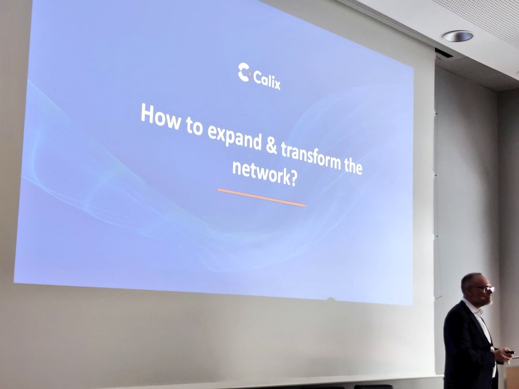 We're delighted to have such fantastic speakers discussing the important topics facing the German connectivity sector here at #ConnectedGermany.