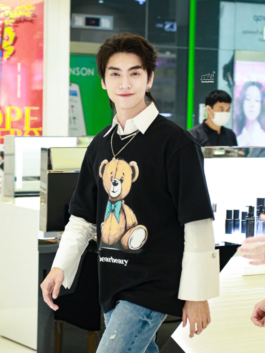 เบลอว่ารักแถบของแท้เลยแหละ

#Bosschaikamon
#Bearbearyxboss