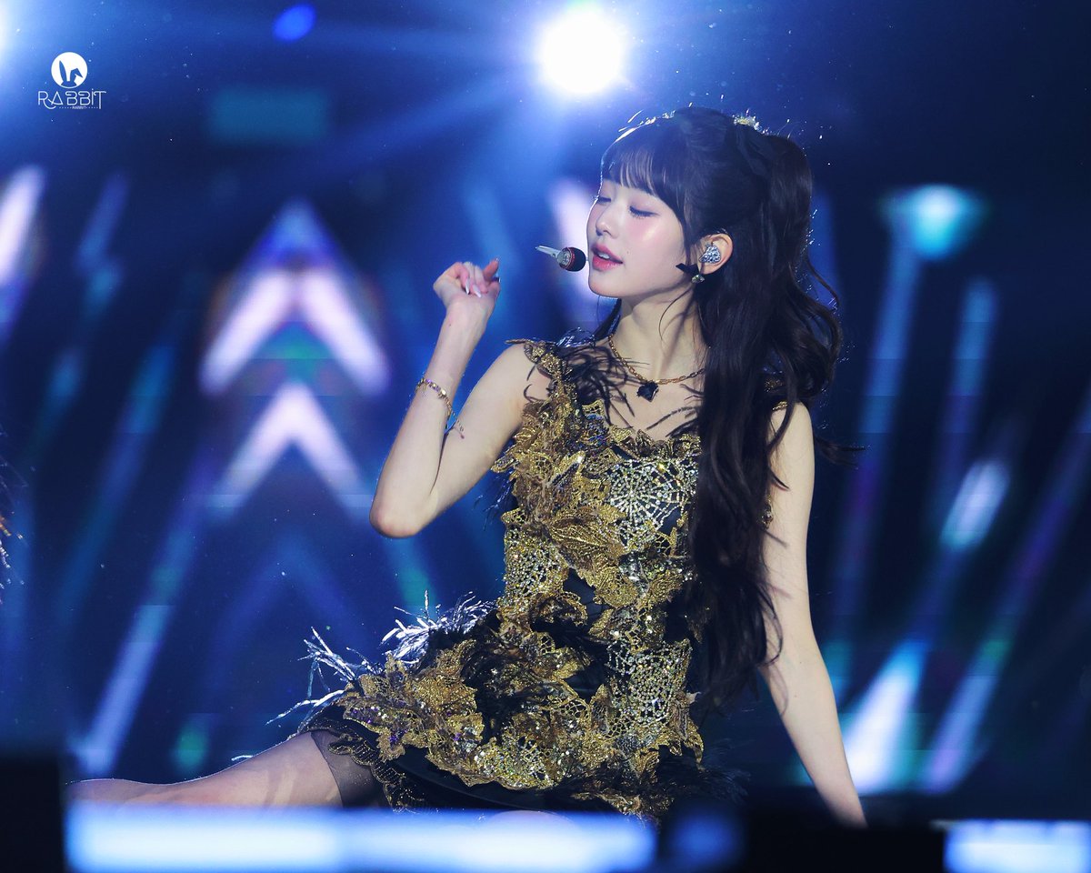 1__hyms's tweet photo. こういう余白のある写真ってアイドルの魅力を引き立たせてくれるから大好き https://t.co/jLAqu3pH33