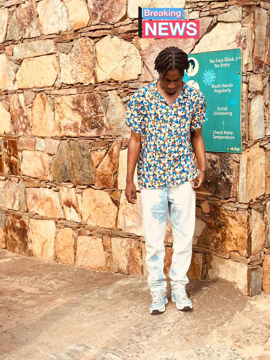 _sneakernyame's tweet photo. Watch ground, watch your moves https://t.co/bEHhiJXNmY