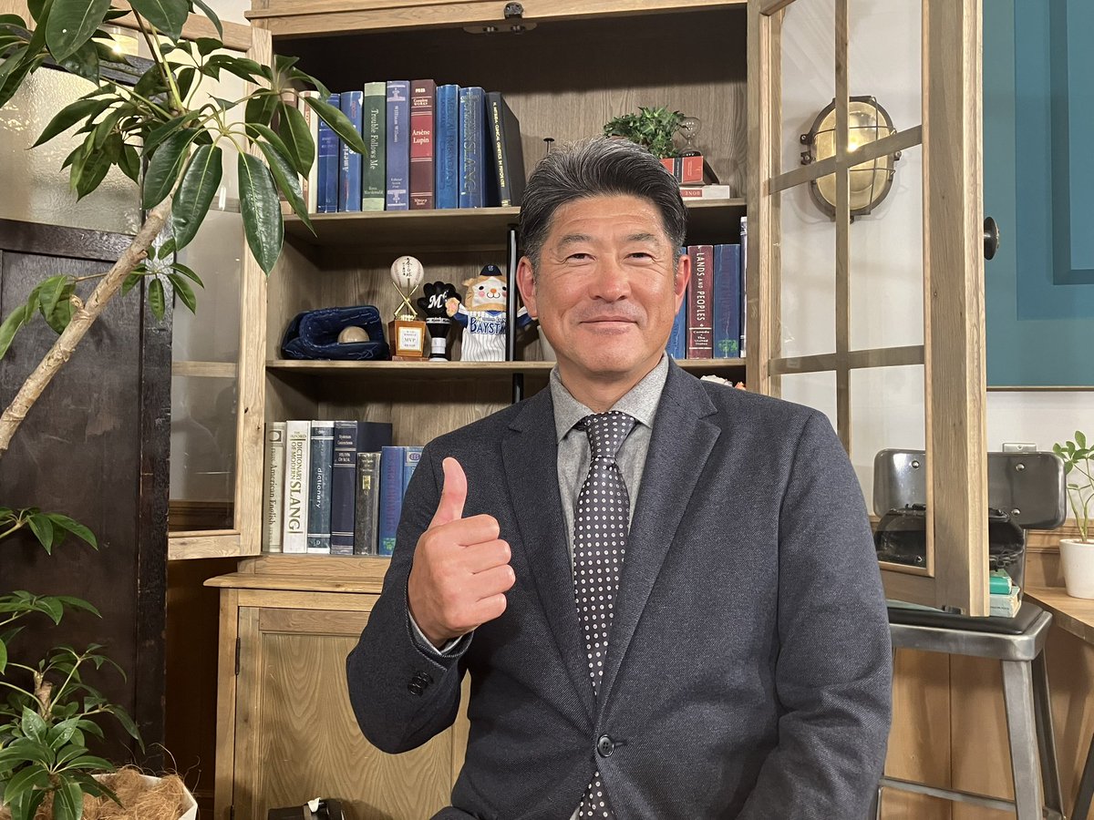 本日のとある収録後に📹 #石井琢朗 チーフ打撃兼走塁兼1塁ベースコーチ