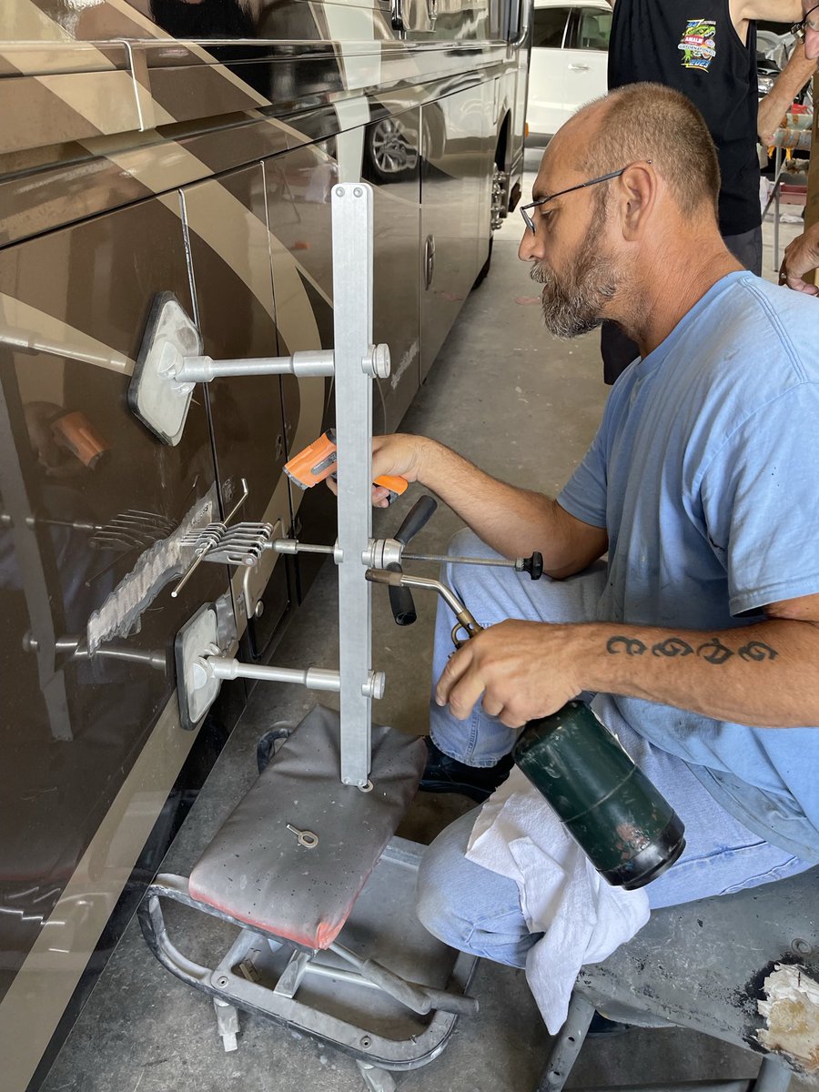 LombardEqpt's tweet image. Refresher training on aluminum dent repair at Autohaus Body Shop in Cocoa Beach, FL
Lombard Equipment is there for you when you need us! 

#lombardequipment #inshoptraining #refreshertraining #autobodyrepair #collisionrepair #dentrepair #aluminumrepair
