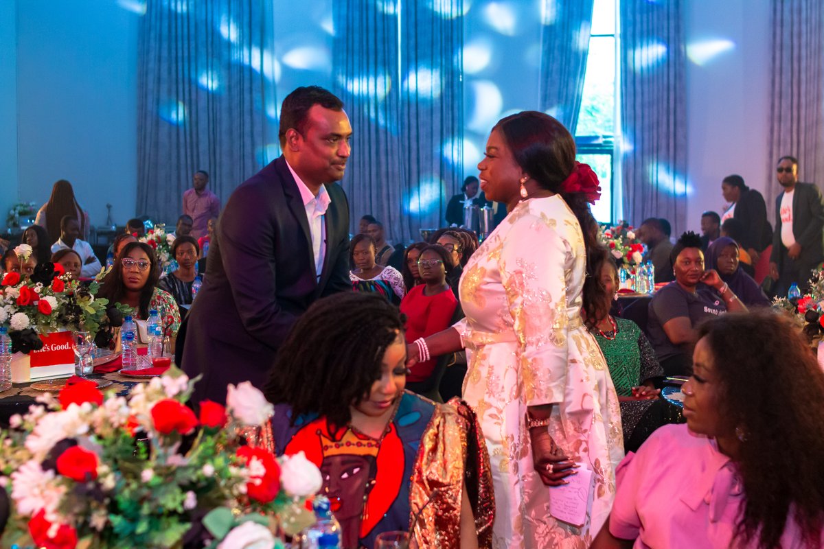 JSKConsulting's tweet image. Life is good. Last weekend was amazing with @lg_nigeria. 

It was an amazing period with @janetadetu talking about How personal Branding and Executive Presence drives innovation.

#lifeisgood 
#lgexperience 
#amazingtimes 
#JanetAdetuTalks
#personalbranding 
#executivepresence