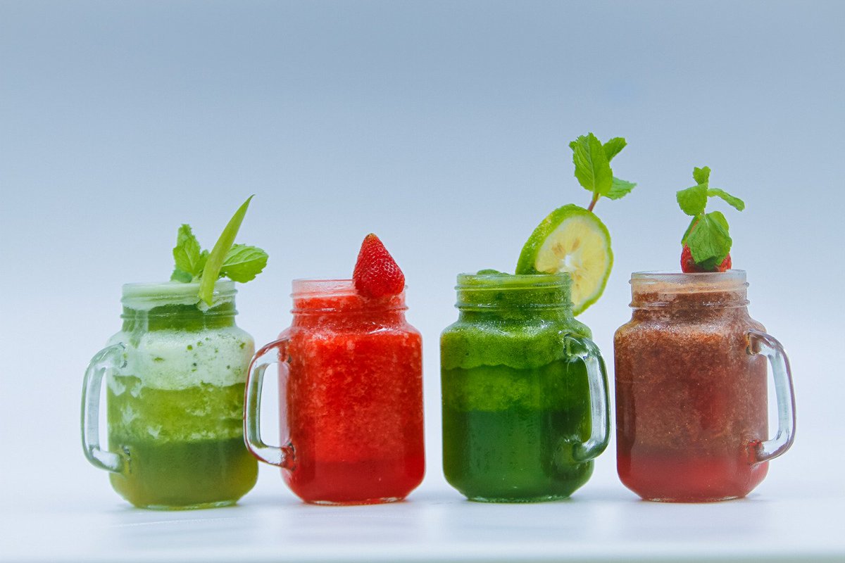 al_yusra's tweet photo. Weuh. This heat today needs a cold drink.
Are you a slushy or Mojito person? Nothing beats the icy coolness of our refreshing cold drink.
@al_yusra @Palmtree_Hotel https://t.co/cAvDgsAUhn