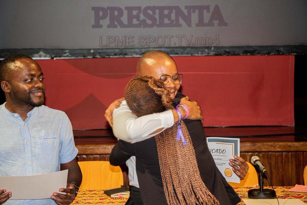 Ayer Lunes dimos por clausurada el primer LABORATORIO PARA MUJERES EMPRENDEDORAS, el inicio de la carrea, no fué fácil pero llegaron al final del camino.
Agradecimientos a  <a href="/ccemalabo/">Centro Cultural de España en Malabo - CCEM</a> <a href="/BMicrobank/">BONAFIDE MICROBANK</a>  <a href="/Axana_BM/">Axana Botey M</a> <a href="/CarlosEndje/">Carlos Endje Ngonde</a> <a href="/PabloFaix/">Pablo olivera faix</a>