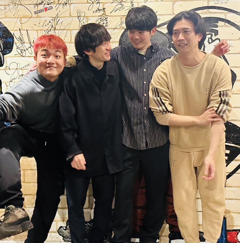 kajiwarastaff's tweet photo. プライベートでも親交がある4人で、
去年集まった時に

「3年後くらいに、何か出来たらいいね」

って言ってたら、今年集まれた事がエモいです。

大好きな彼らのお芝居、
最高のクリスマスプレゼントをお届けします。
思いっきり、泣いて笑ってととのいにきてください。

#かいセカ https://t.co/tBtY4sd9SS