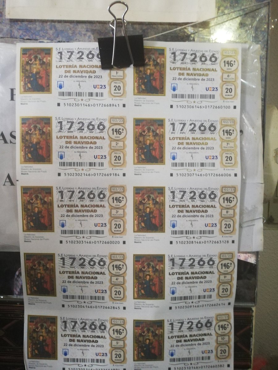 AurerioGordon's tweet photo. Vamos que ya queda poco para el sorteo y me quedan pocos decimos y como sabéis no tiene recargo y si toca en café bar Aurelio https://t.co/8u15OgkvWE